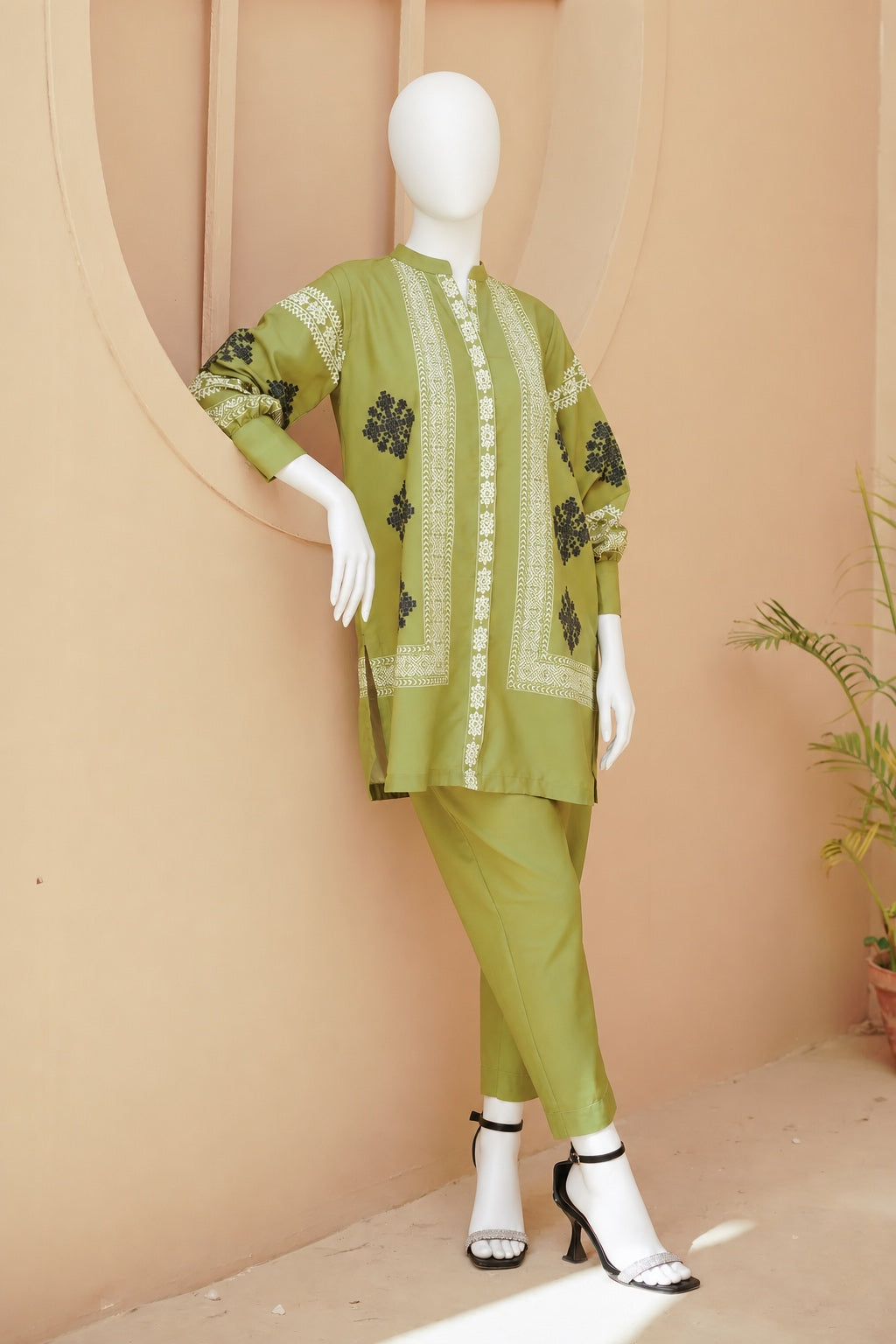 Olive Tribal
